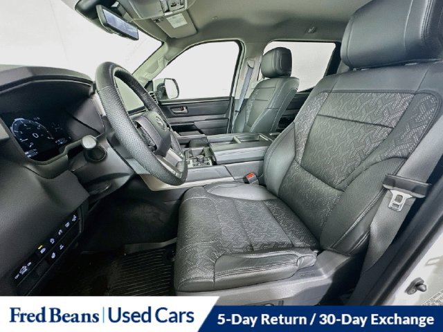 Used 2024 Toyota Tundra Limited AWD/4WD image 29