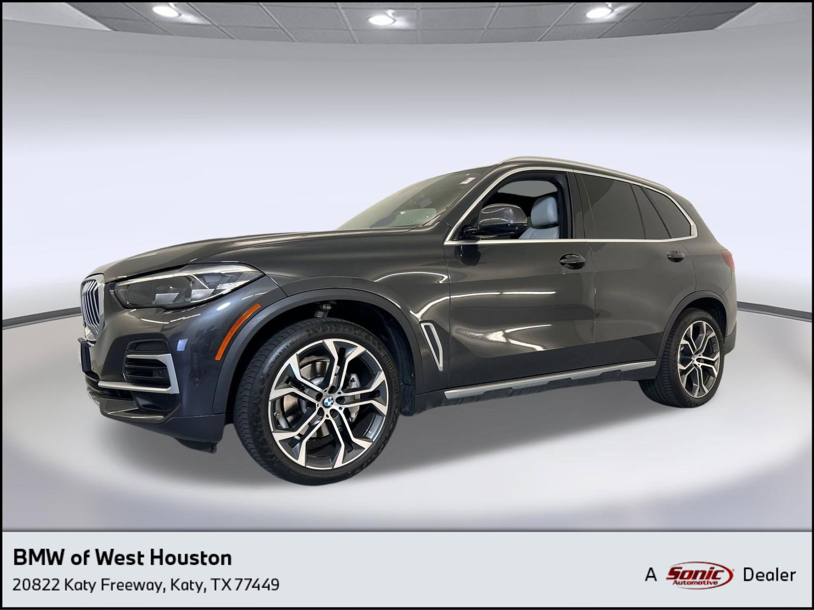 Used 2023 BMW X5 sDrive40i w/ Parking Assistance Package image 1