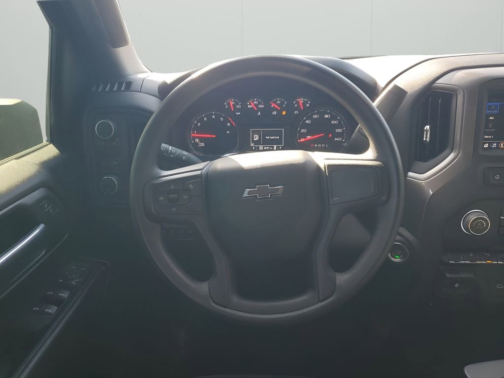 Used 2025 Chevrolet Silverado 2500 Custom w/ Custom Value Package image 24