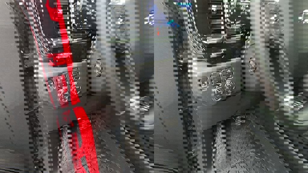 New 2026 Chevrolet Silverado 1500 ZR2 image 19