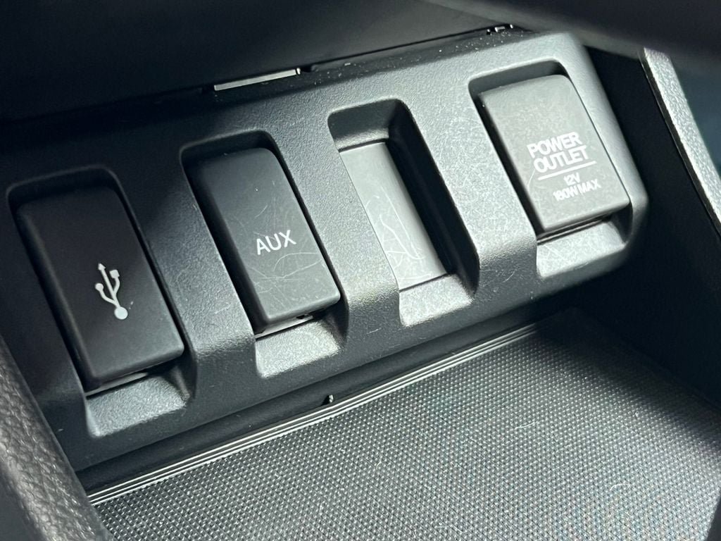 Used 2016 Honda HR-V LX image 21