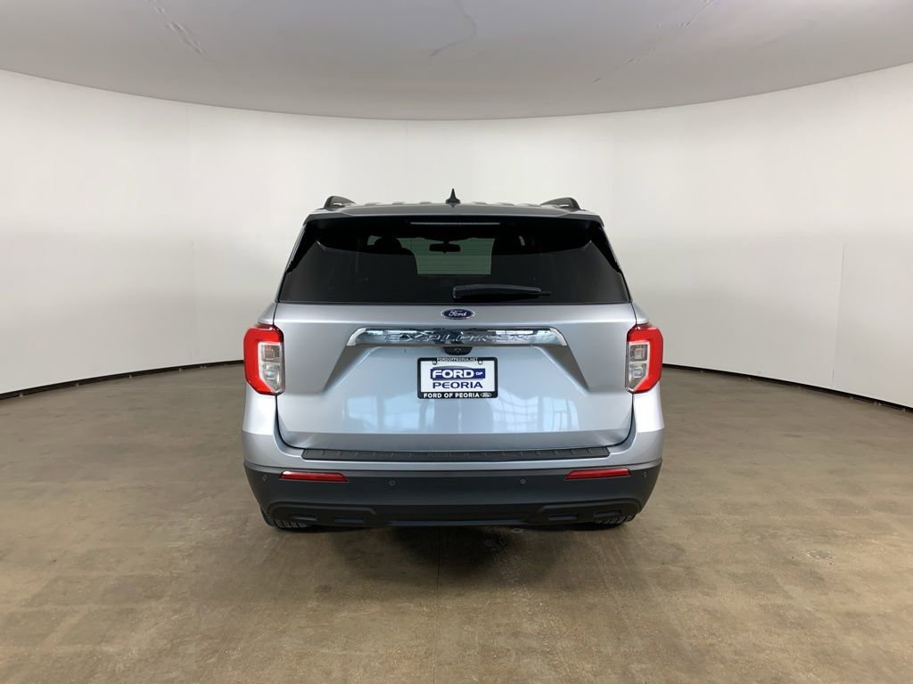 Used 2022 Ford Explorer XLT image 10