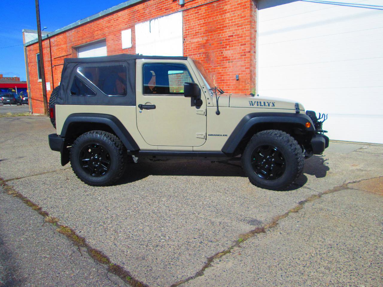 Used 2017 Jeep Wrangler Willys Wheeler image 7
