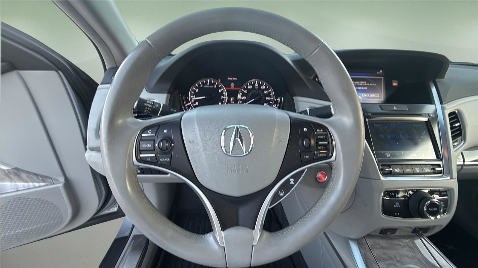 Certified 2018 Acura RLX w/ Technology Package image 13