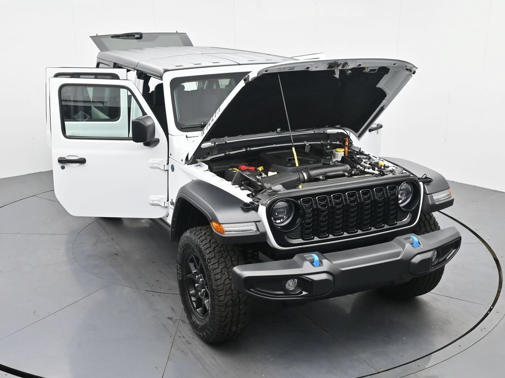 Used 2024 Jeep Wrangler Unlimited AWD/4WD image 38