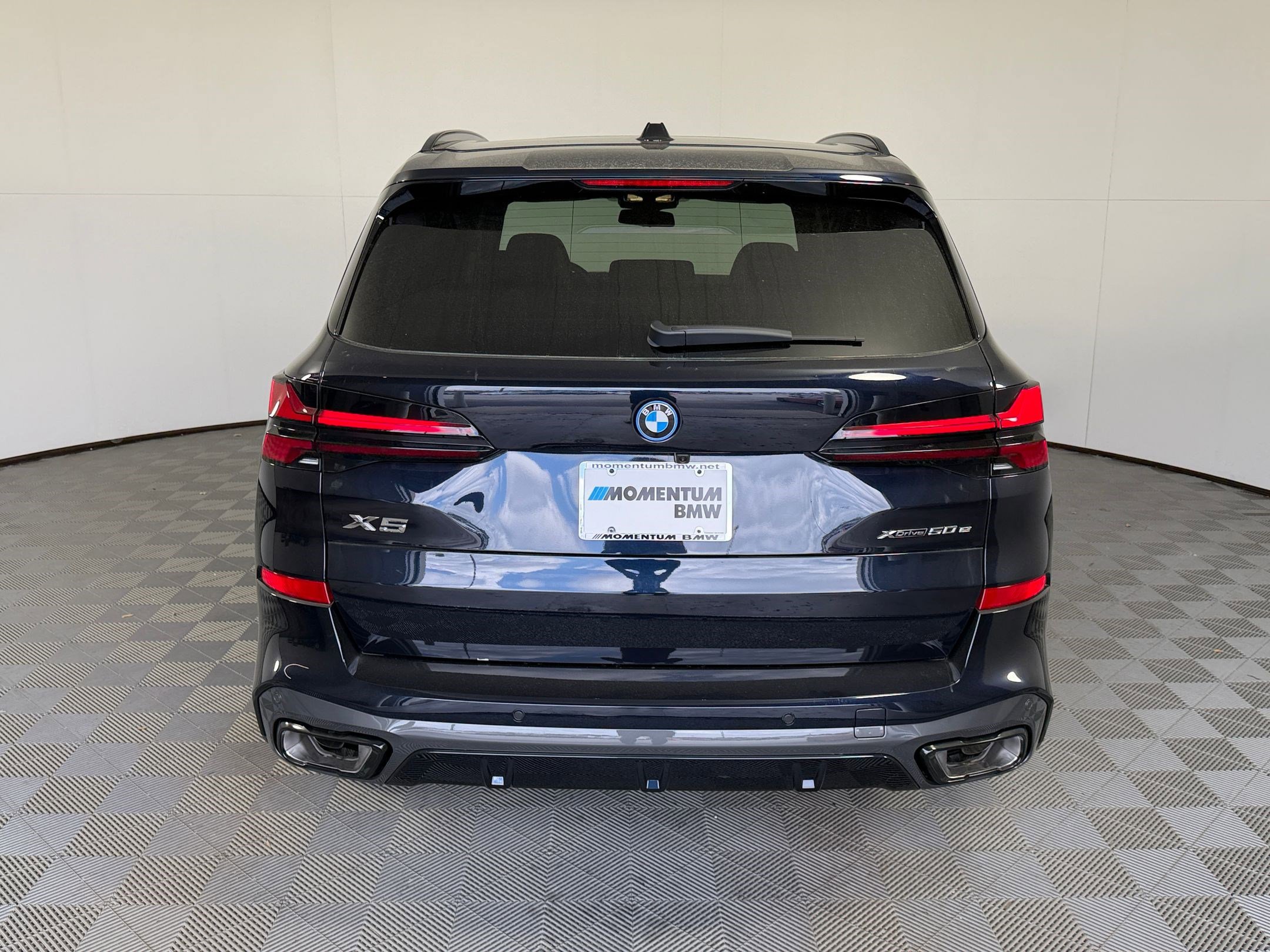 New 2026 BMW X5 xDrive50e w/ Executive Package image 10