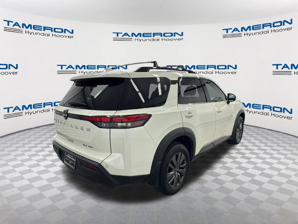 Used 2024 Nissan Pathfinder SV AWD/4WD image 5