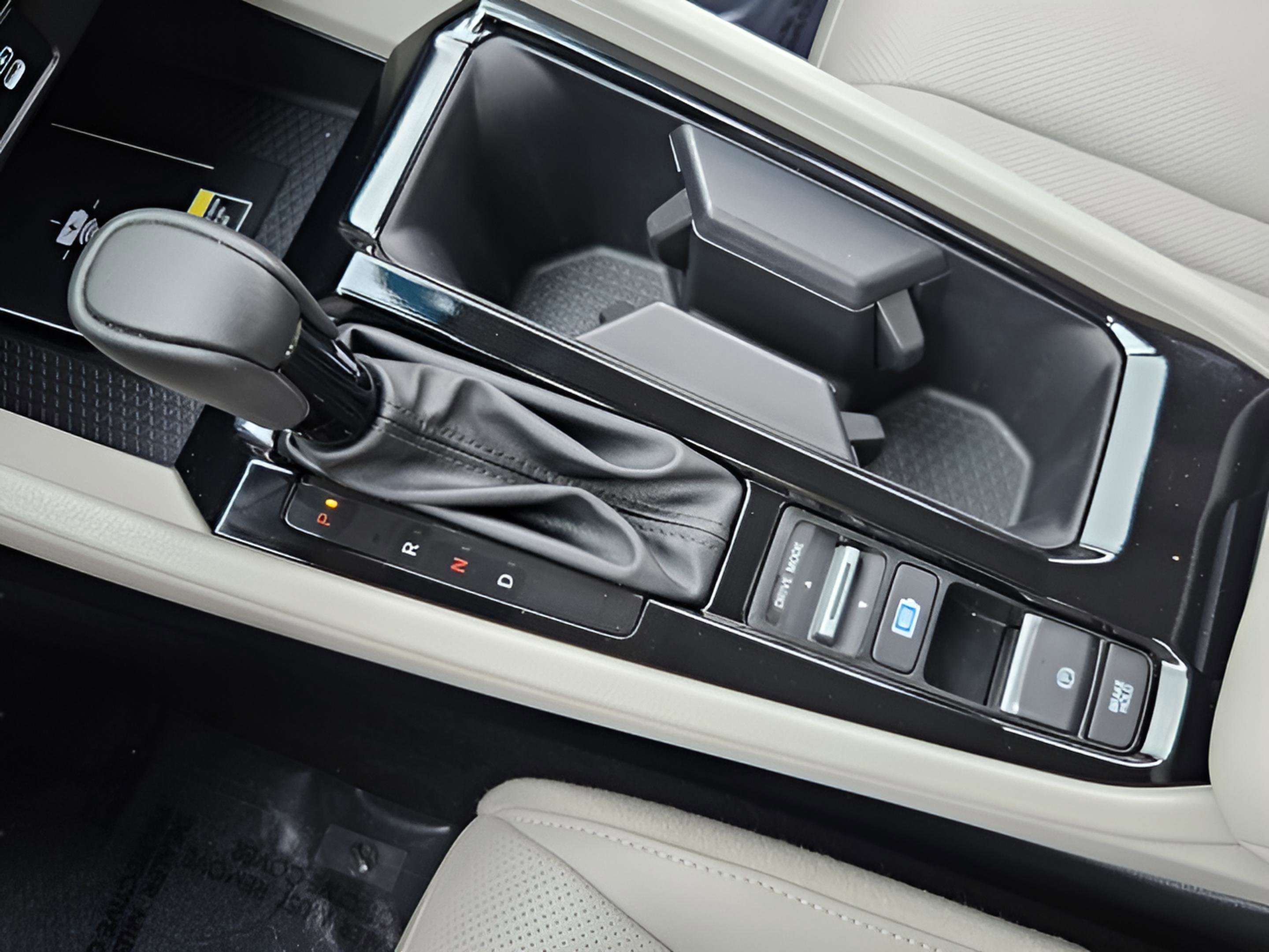 Certified 2025 Honda Accord EX-L image 25