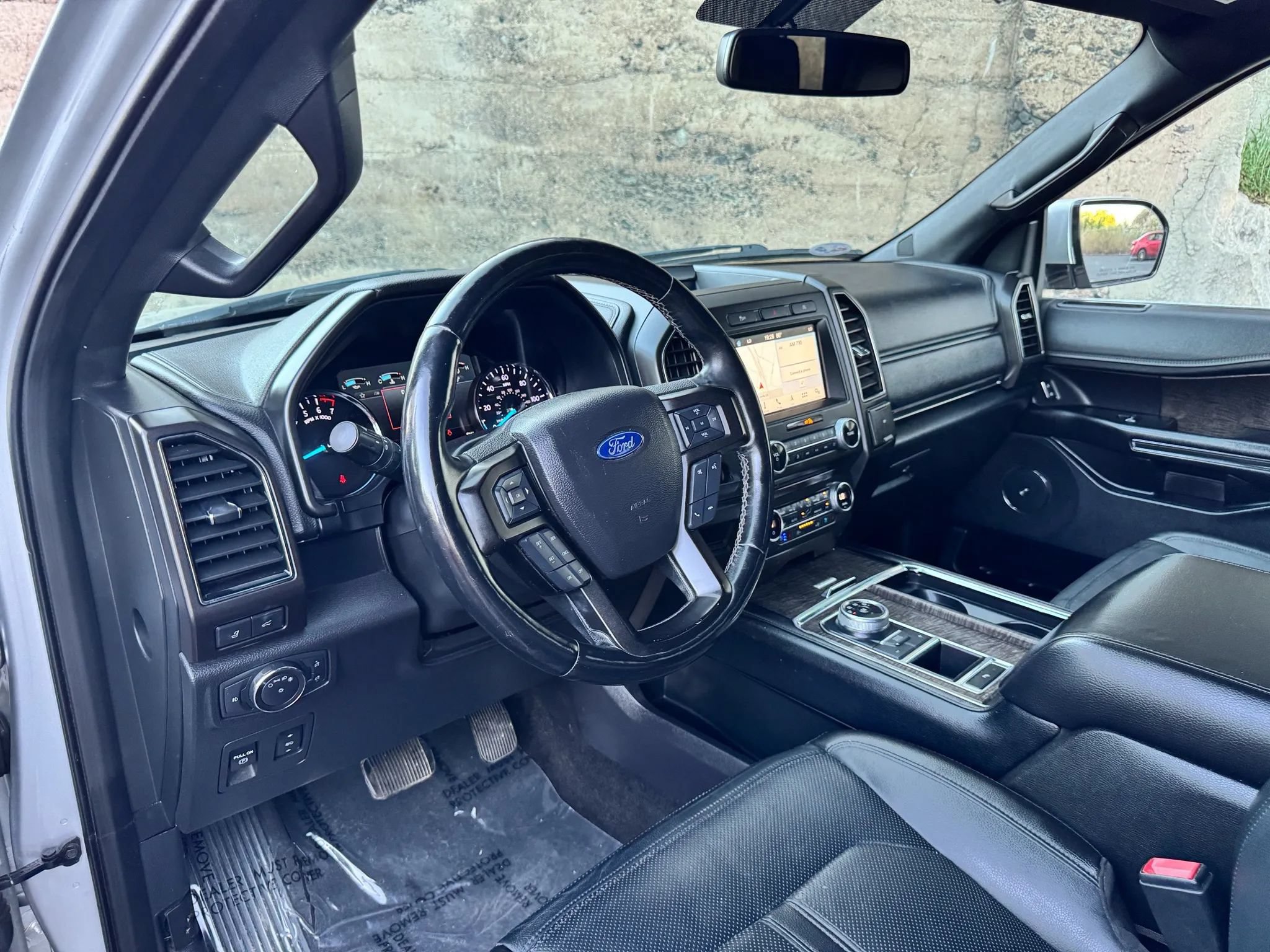 Used 2018 Ford Expedition Limited RWD image 18