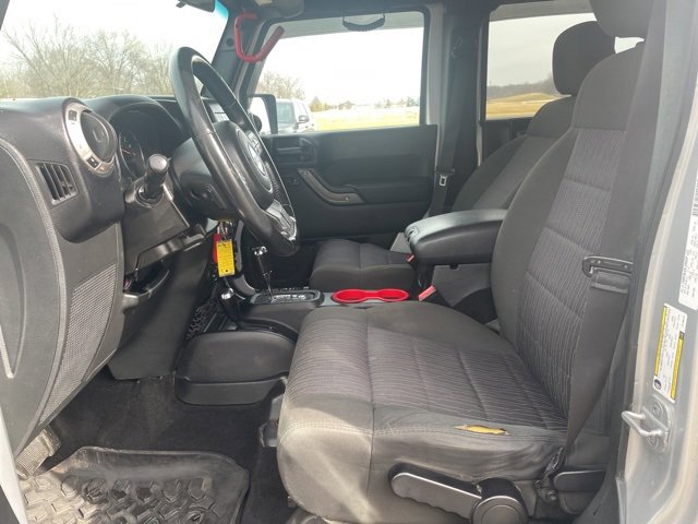 Used 2012 Jeep Wrangler Unlimited Sport image 8