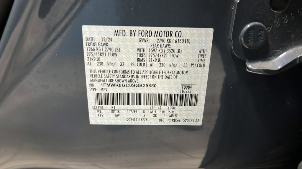 Certified 2025 Ford Explorer ST AWD/4WD image 28