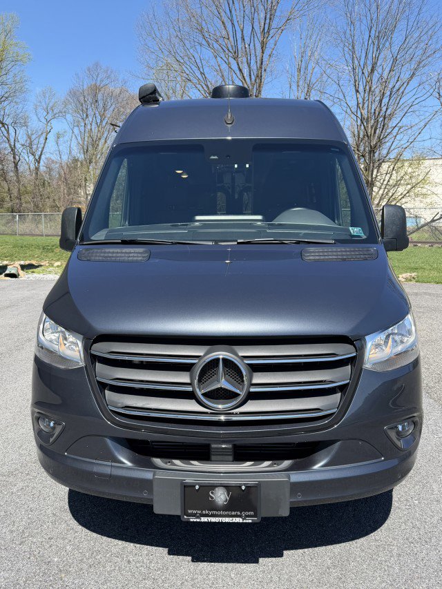 Used 2022 Mercedes-Benz Sprinter 2500 image 4
