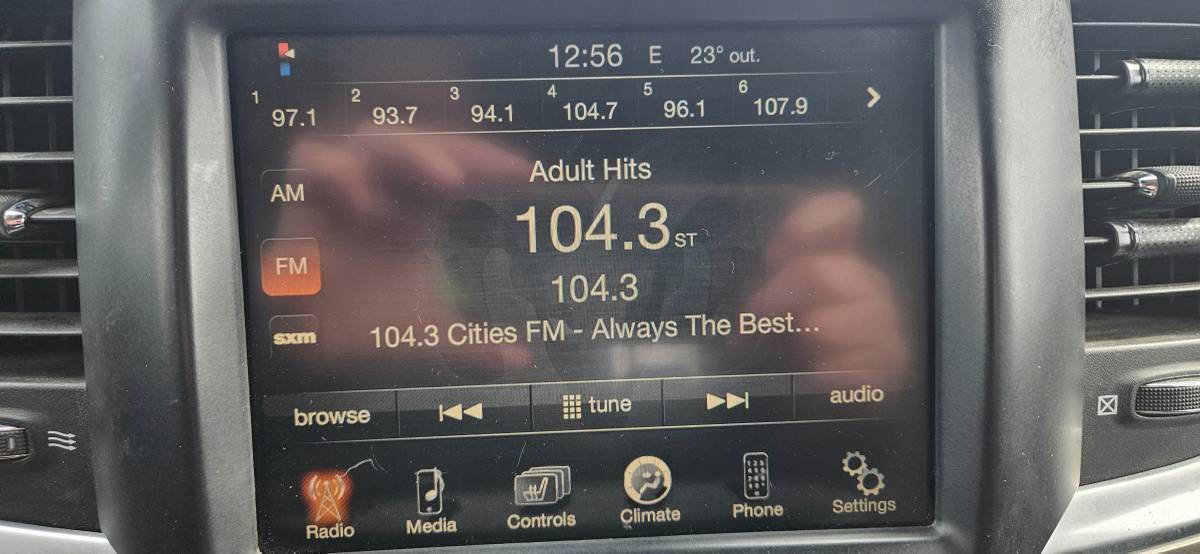 Used 2014 RAM 2500 SLT w/ Comfort Group image 16