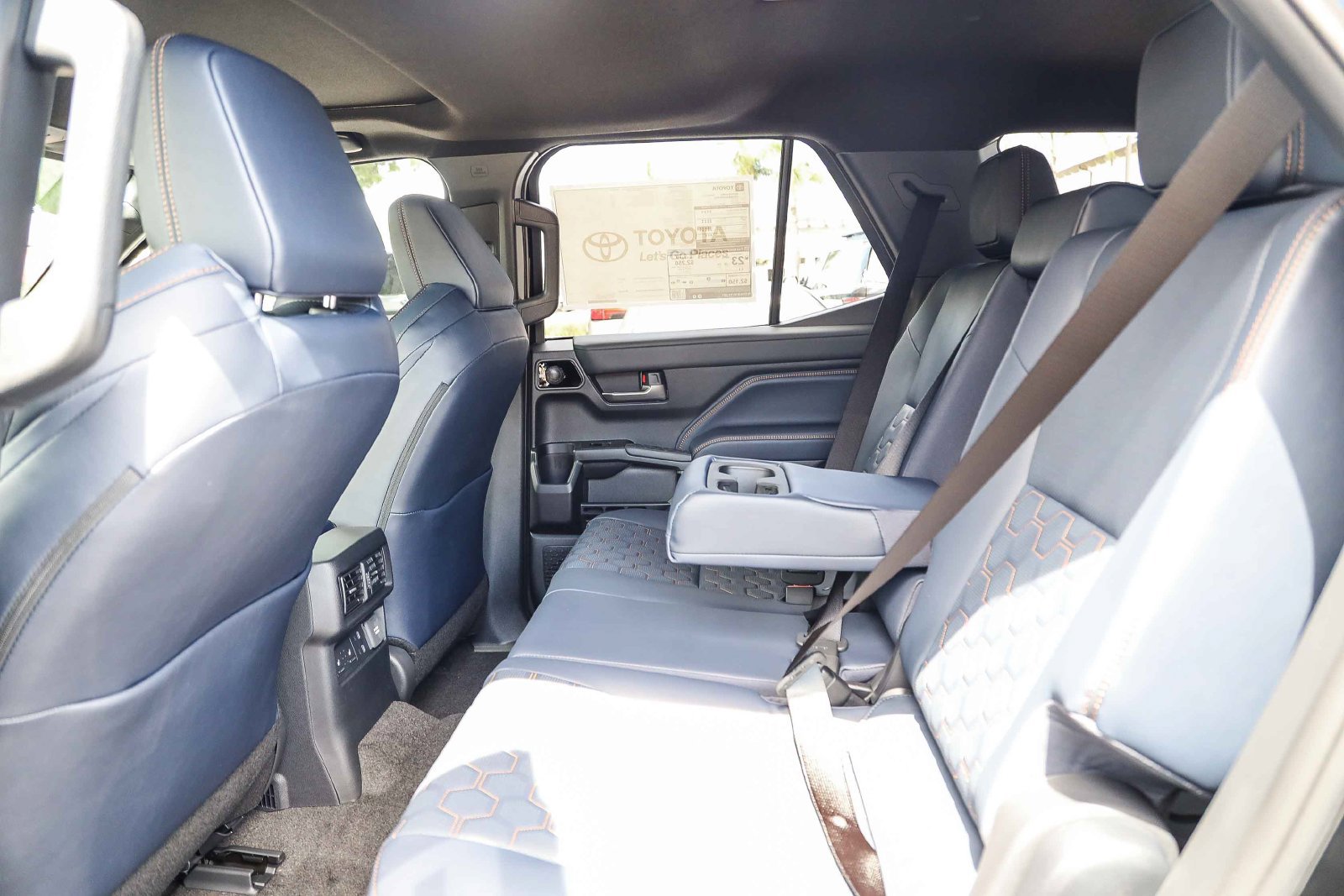 New 2026 Toyota 4Runner Platinum AWD/4WD image 16