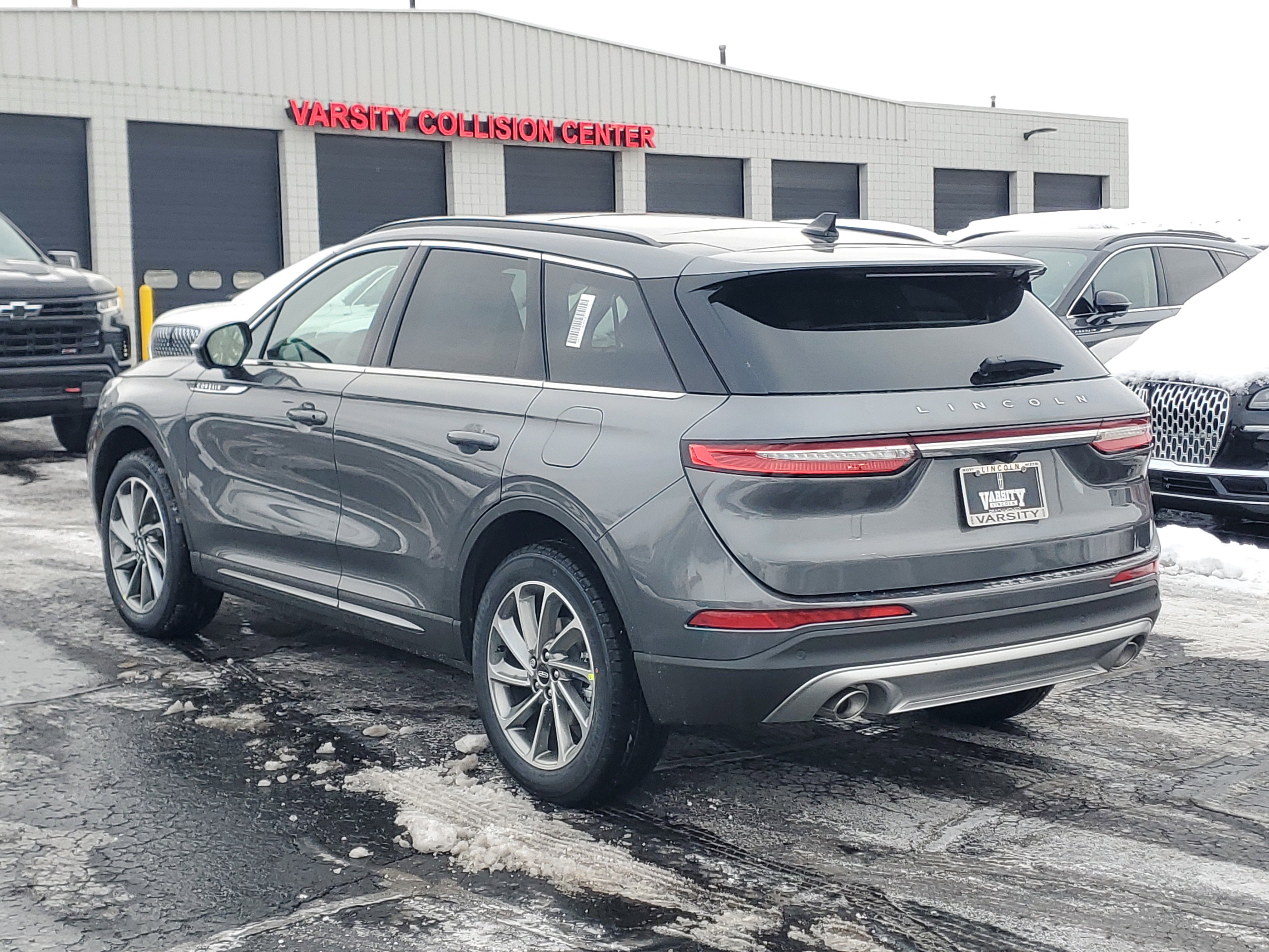 New 2026 Lincoln Corsair Premiere image 3