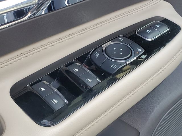 Used 2022 Lincoln Corsair AWD w/ Equipment Group 101A image 9