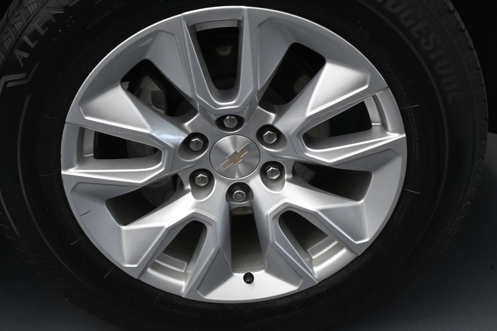 Used 2023 Chevrolet Silverado 1500 Custom RWD image 40