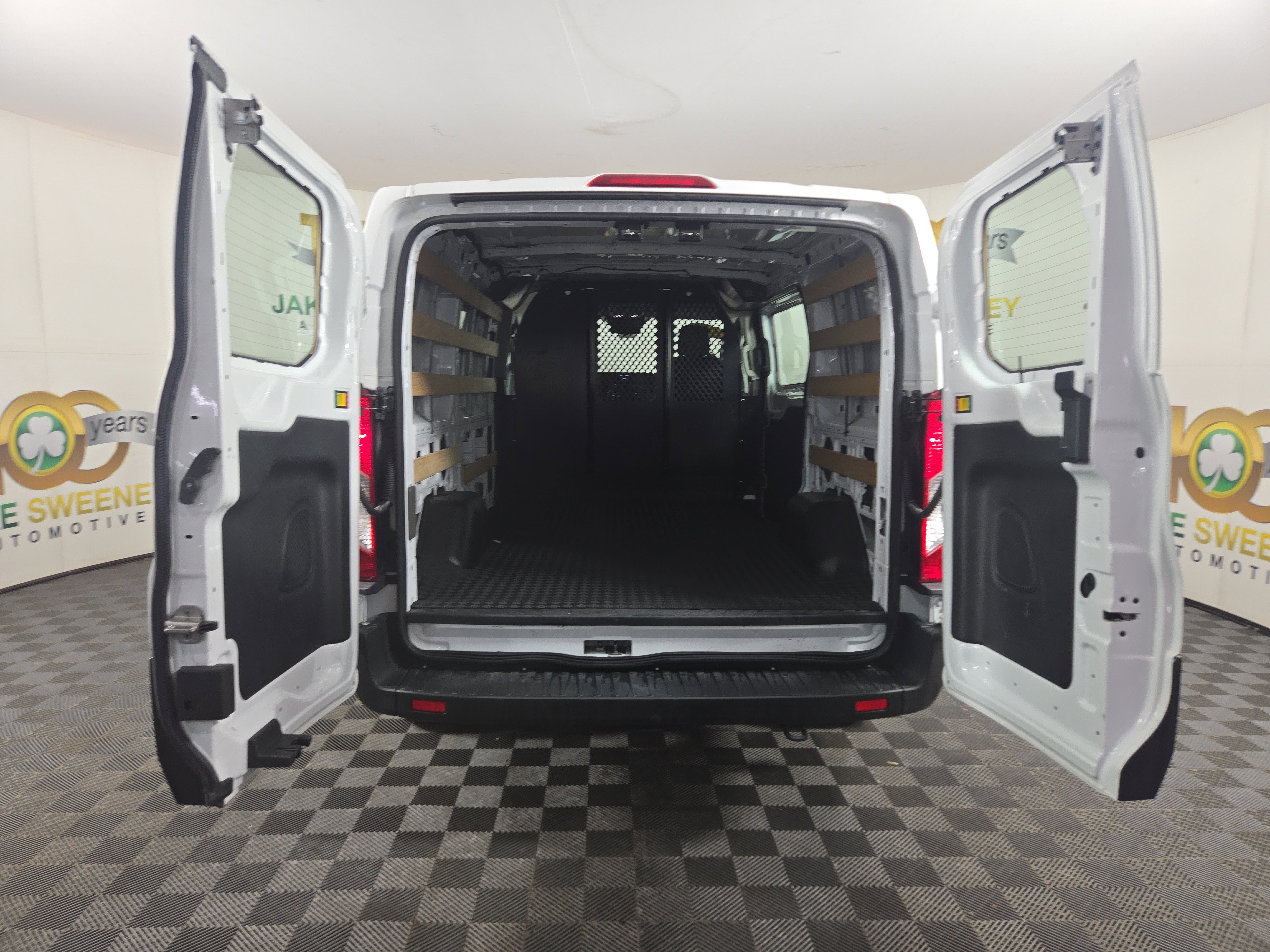 Used 2024 Ford Transit 250 Low Roof AWD w/ Exterior Upgrade Package image 29