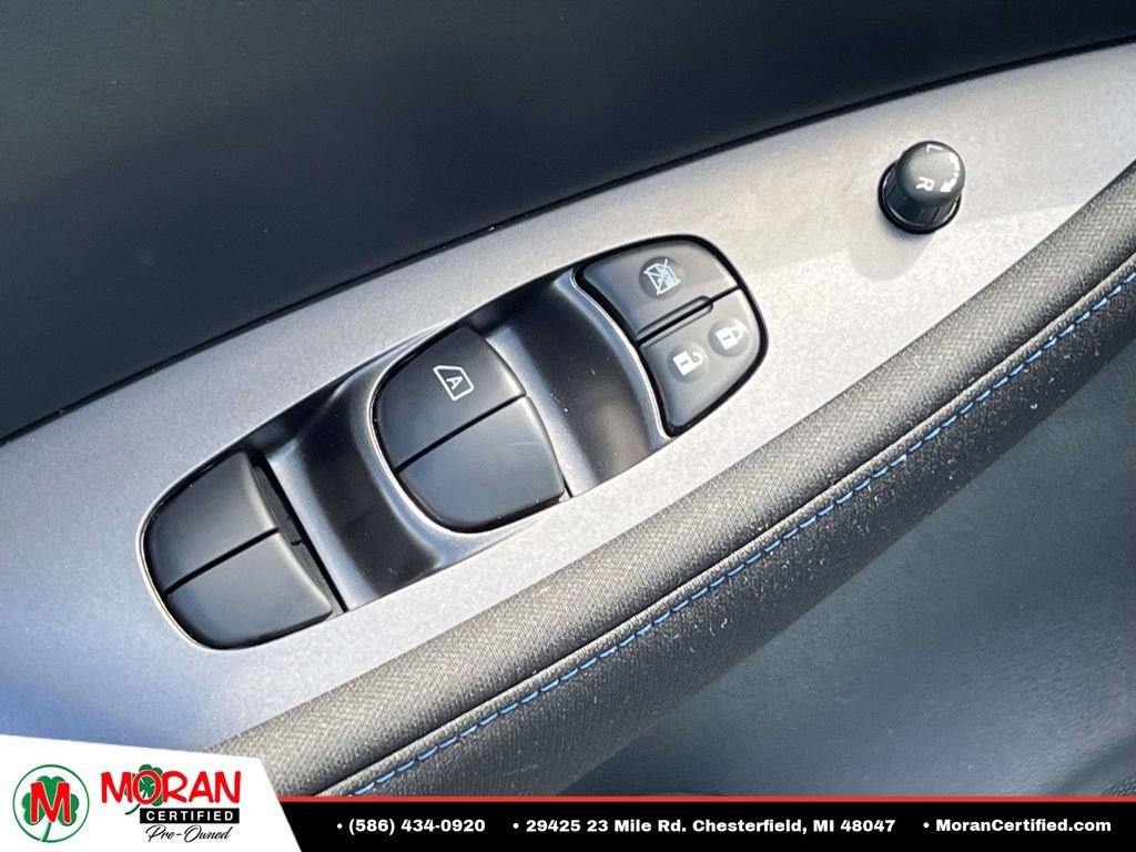 Used 2025 Nissan Leaf S FWD image 15