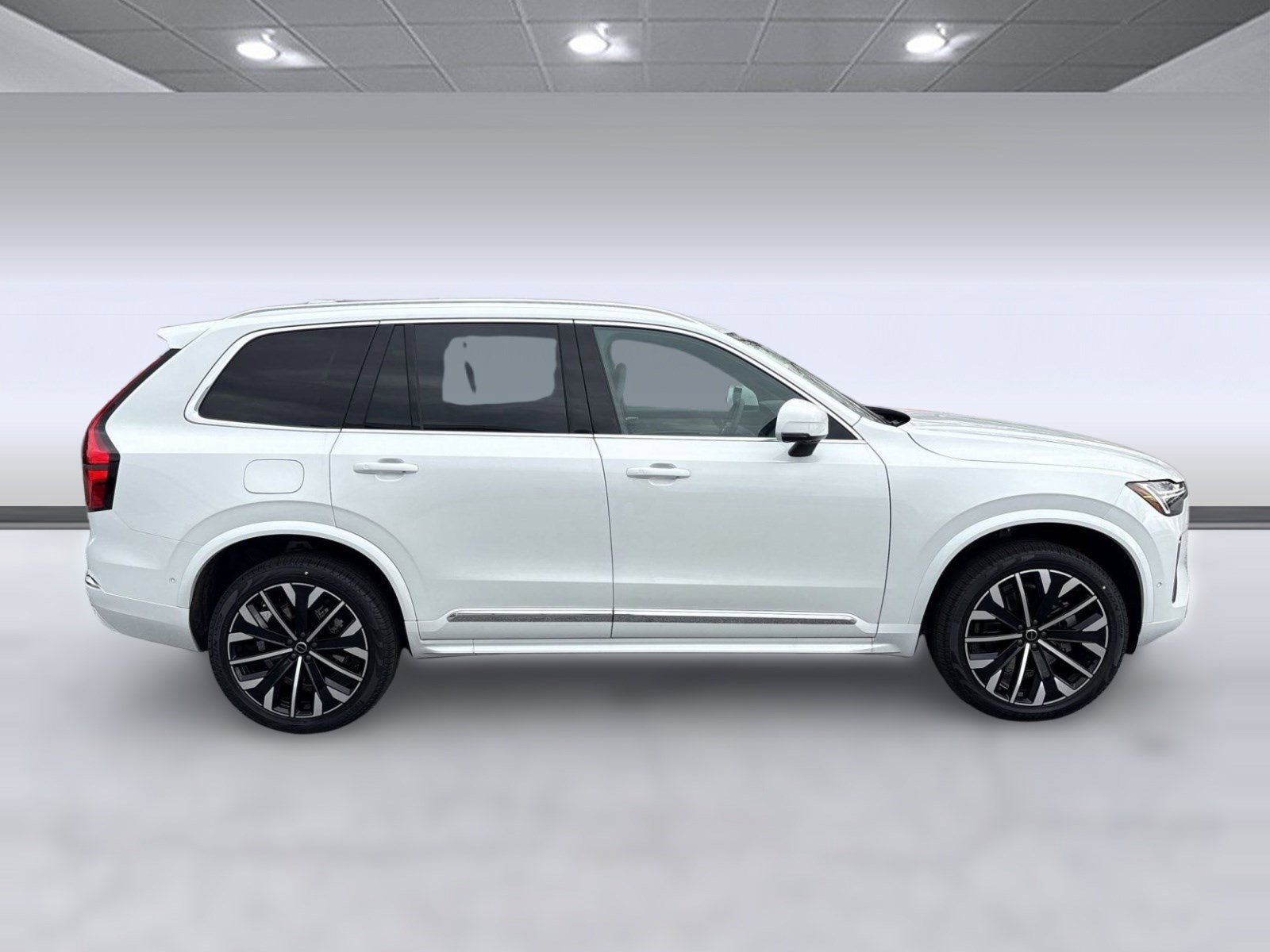 New 2026 Volvo XC90 B6 Ultra w/ Protection Package image 8