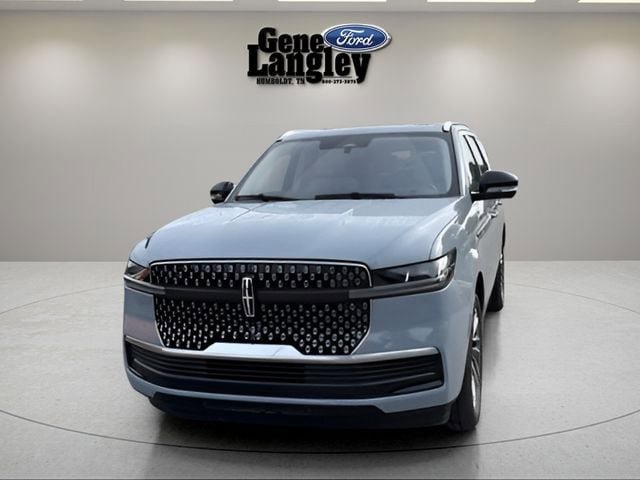 Used 2025 Lincoln Navigator Reserve AWD/4WD image 8