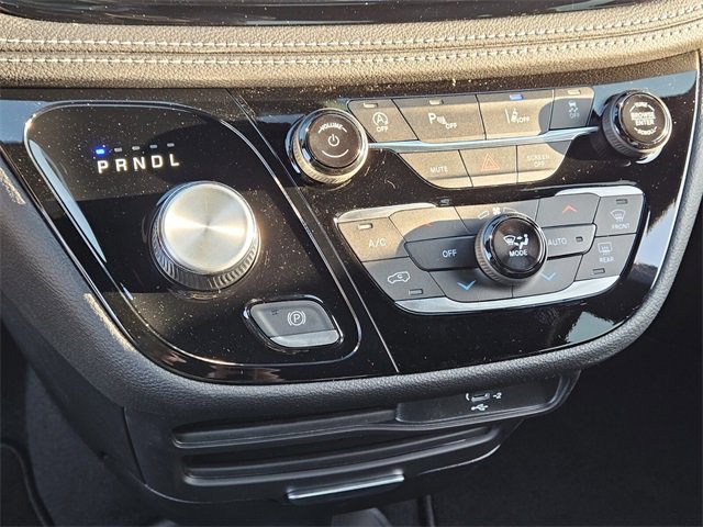 New 2026 Chrysler Pacifica Select image 20