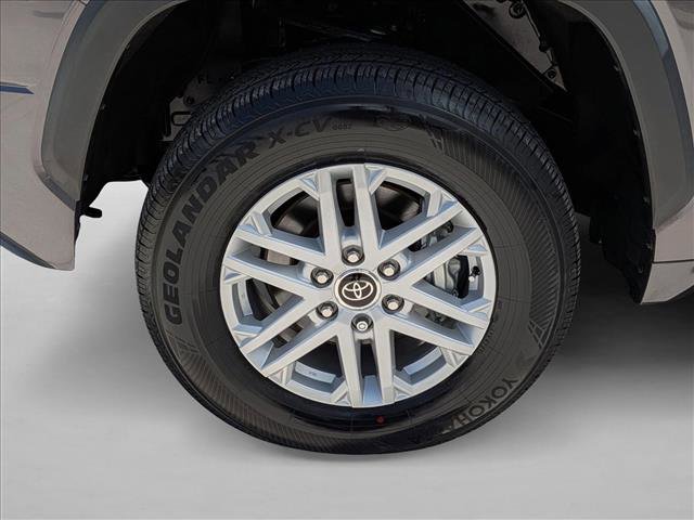 Used 2023 Toyota Tundra SR5 w/ SR5 Premium Package AWD/4WD image 21