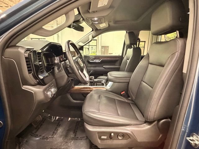 Used 2024 GMC Sierra 1500 Elevation w/ Elevation Premium Package AWD/4WD image 32