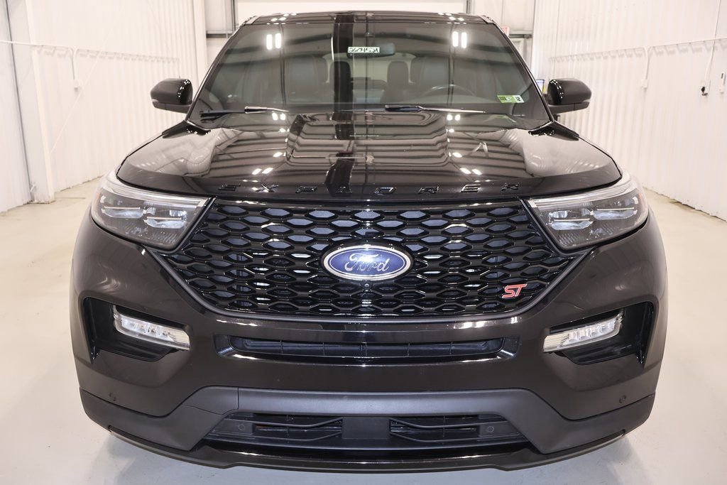 Certified 2022 Ford Explorer ST w/ Equipment Group 401A image 5