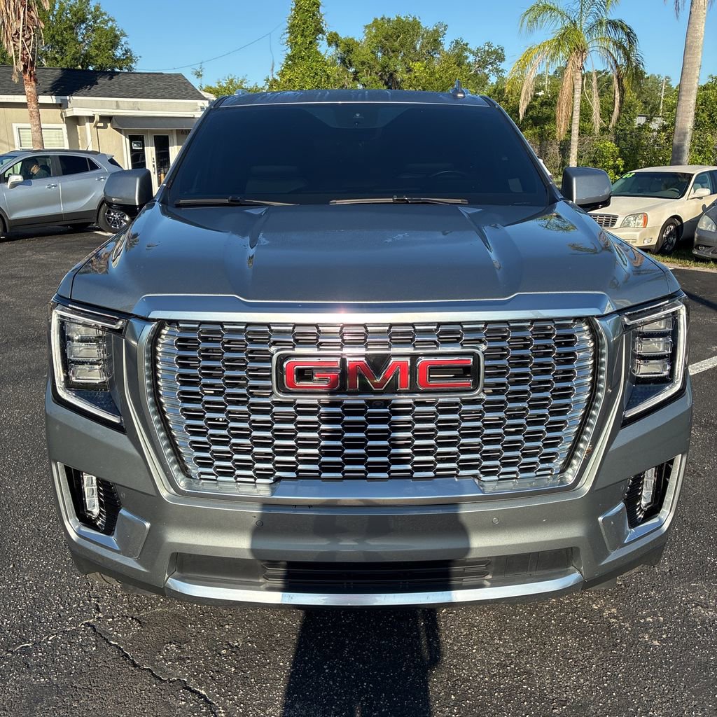 Used 2024 GMC Yukon XL Denali w/ Denali Reserve Package AWD/4WD image 2