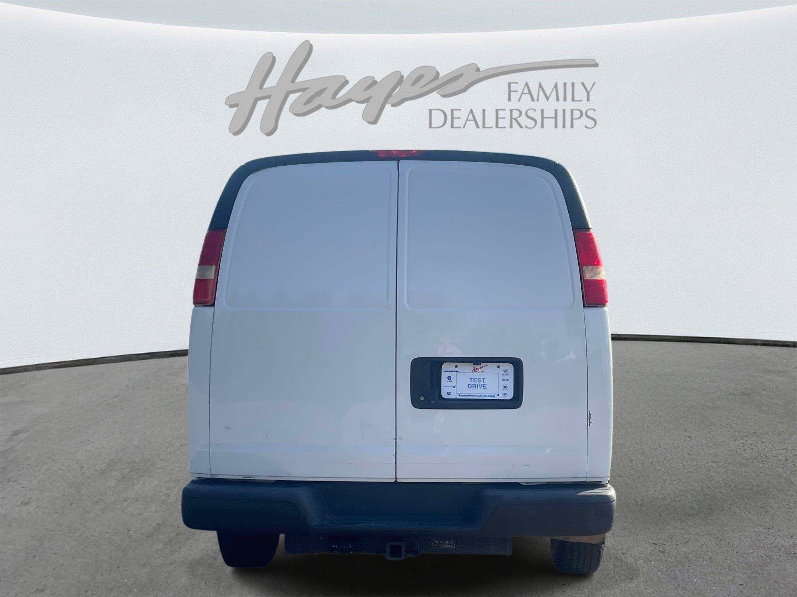 Used 2015 Chevrolet Express 2500 RWD image 5