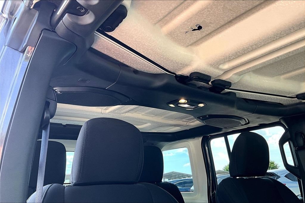Used 2018 Jeep Wrangler Unlimited Sport S AWD/4WD image 21
