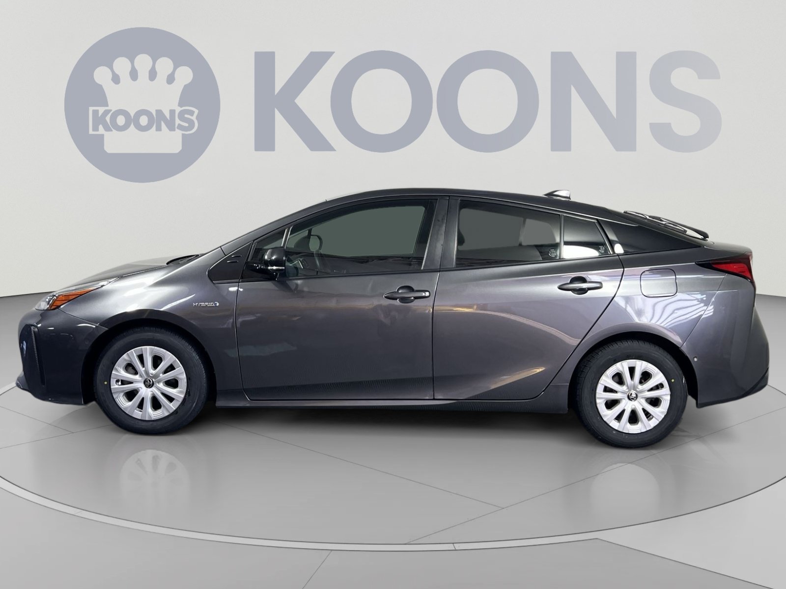 Used 2021 Toyota Prius LE w/ Carpet Mat Package (TMS) FWD image 2