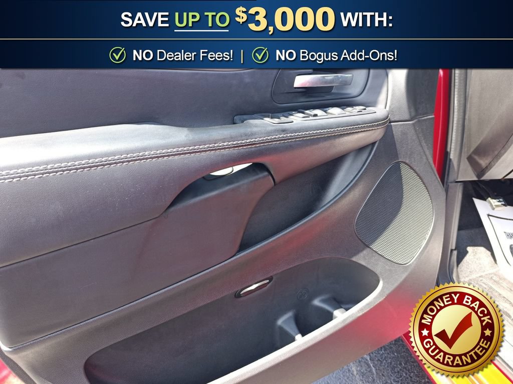 Used 2015 Dodge Grand Caravan SXT w/ Blacktop Package FWD image 16