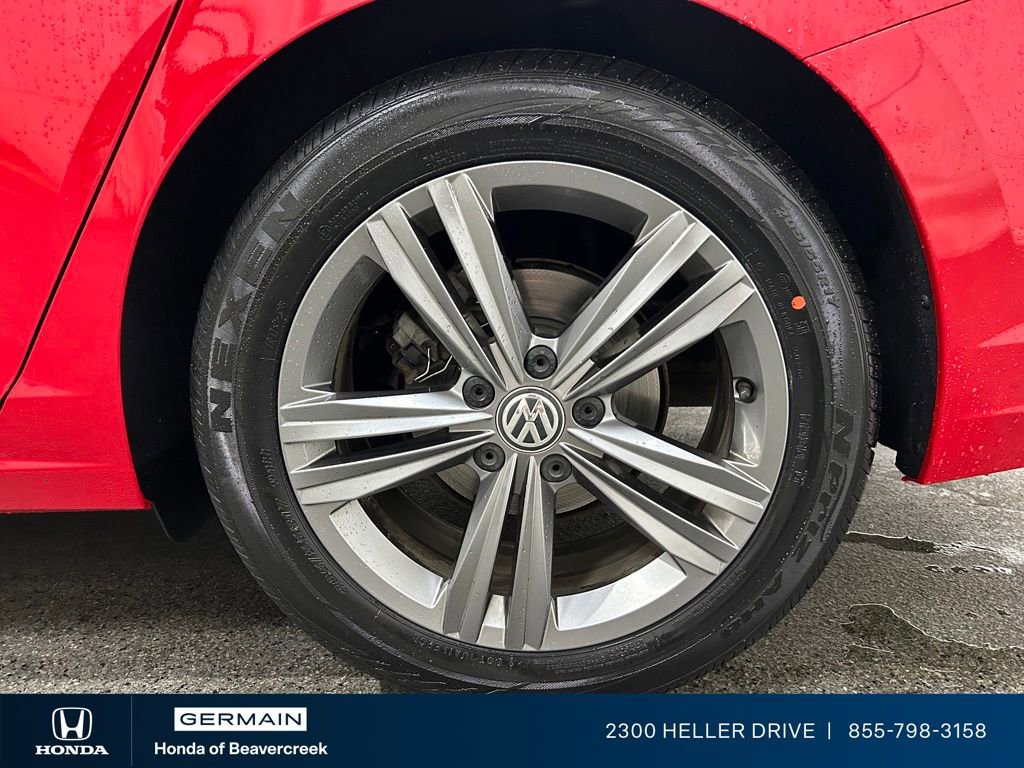 Used 2020 Volkswagen Jetta R-Line w/ R-Line Cold Weather Package FWD image 14