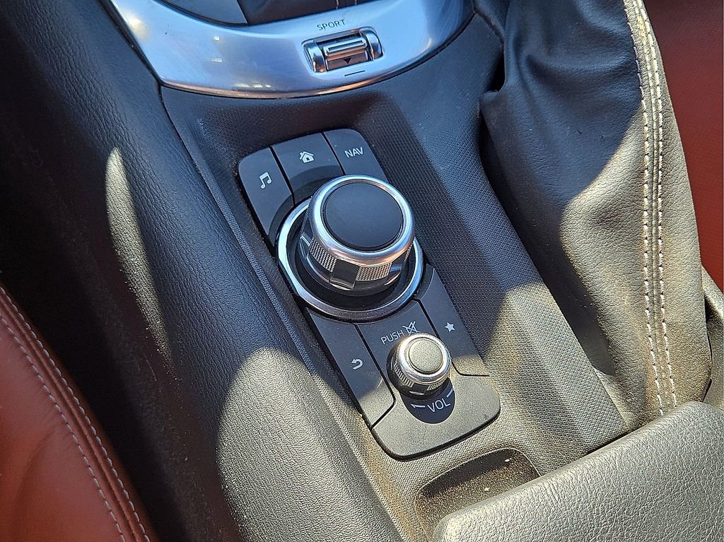 Used 2023 MAZDA MX-5 Miata Grand Touring w/ Weather Package image 31