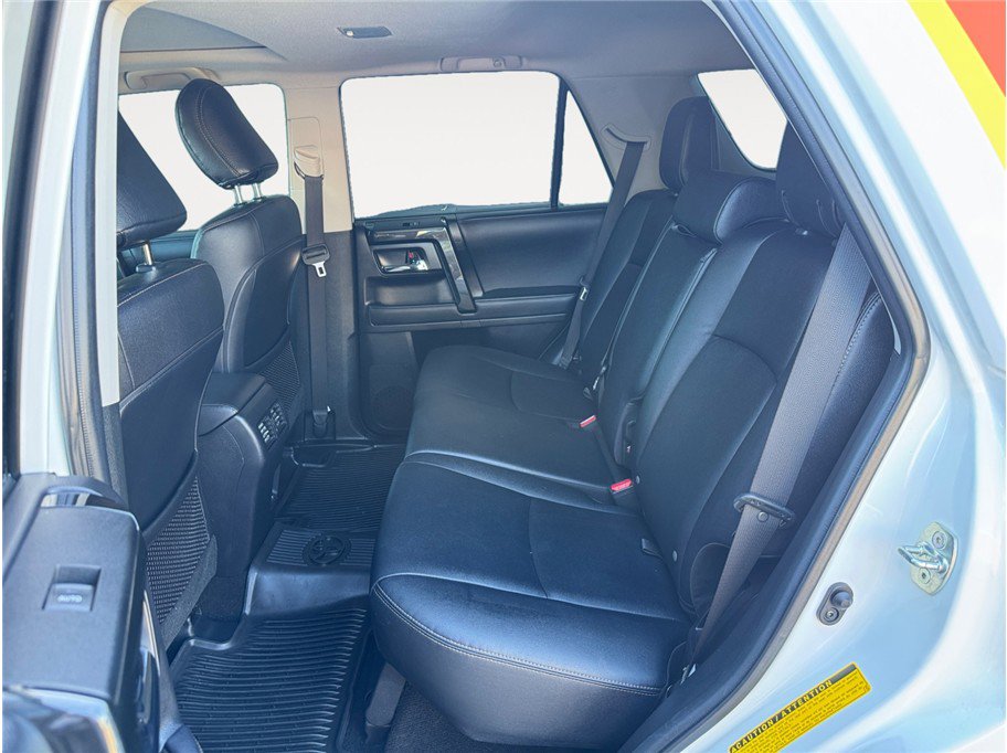 Used 2023 Toyota 4Runner 40th Anniversary SE AWD/4WD image 9