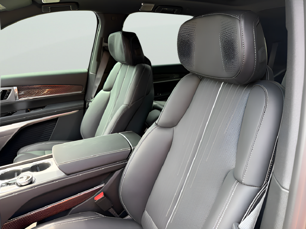 New 2027 Cadillac Vistiq Sport w/ LPO, Floor Liner Package AWD/4WD image 19