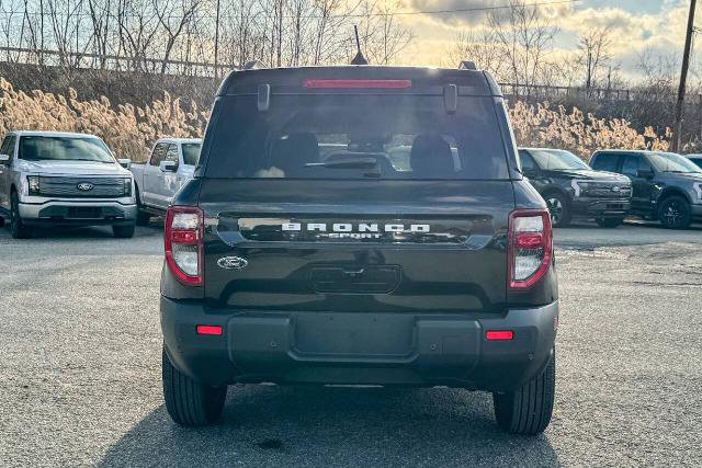 Certified 2025 Ford Bronco Sport Outer Banks w/ Outer Banks Tech Package+ AWD/4WD image 4