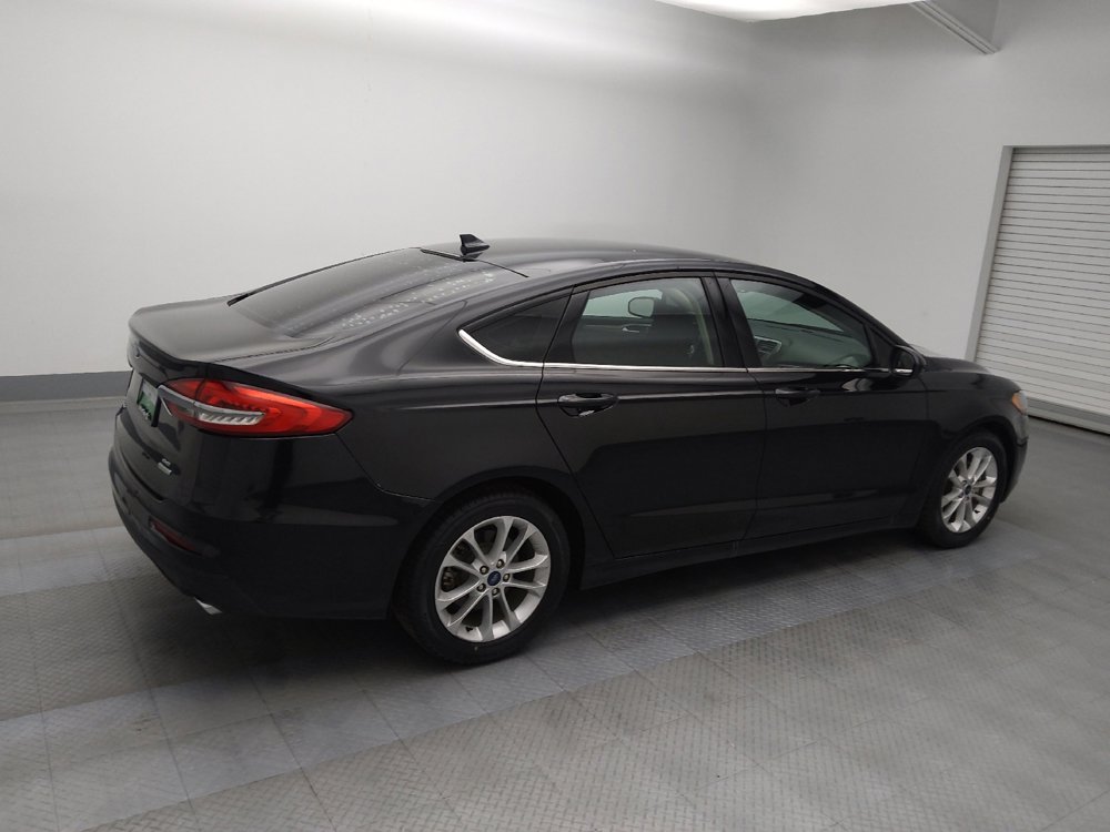 Used 2020 Ford Fusion SE image 10