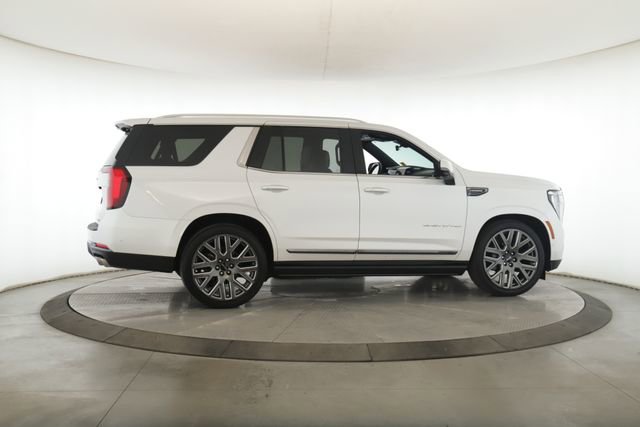 Used 2025 GMC Yukon Denali Ultimate AWD/4WD image 6