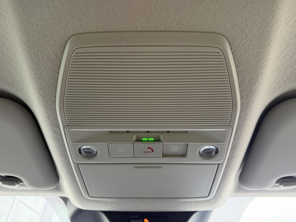 New 2026 Nissan Kicks SR w/ Cold Weather Package image 30