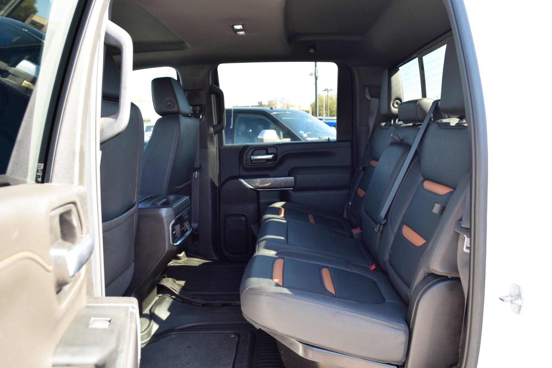 Used 2023 GMC Sierra 2500 AT4 w/ AT4 Premium Plus Package image 20