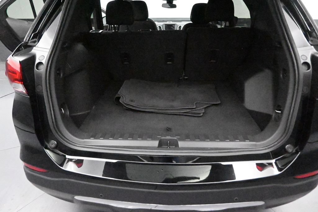 Used 2023 Chevrolet Equinox LT FWD image 13