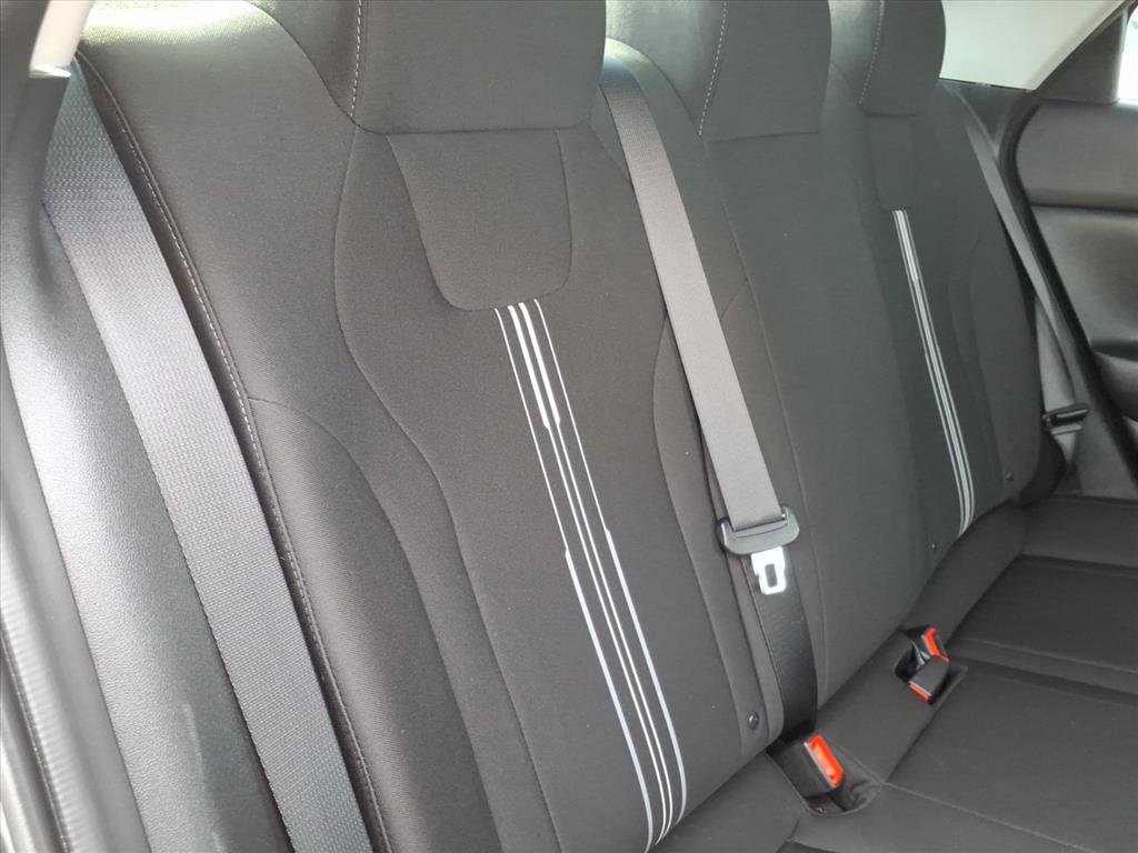 Certified 2023 Hyundai Elantra Blue image 15