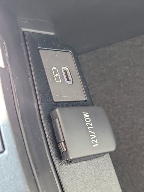 Used 2025 Toyota Corolla LE w/ Convenience Package image 26