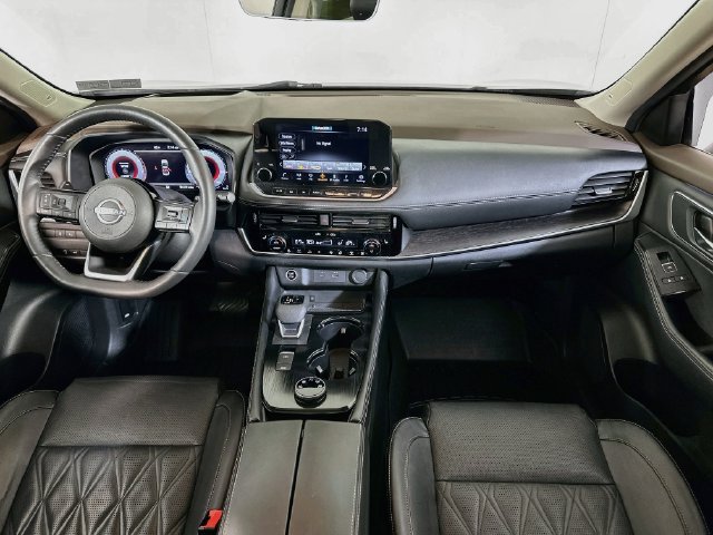 Used 2023 Nissan Rogue Platinum w/ Platinum Premium Package AWD/4WD image 19