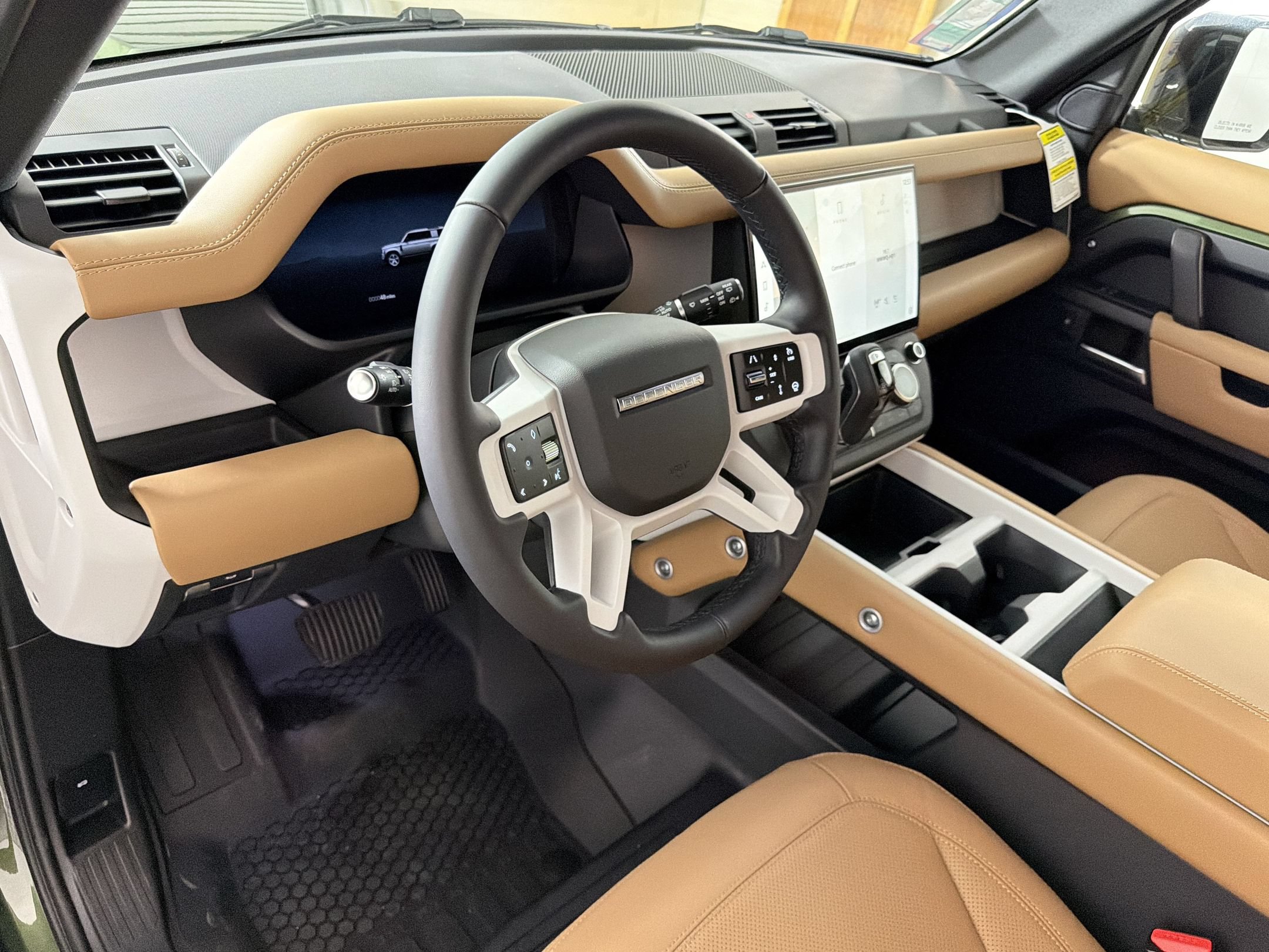 New 2026 Land Rover Defender 110 X-Dynamic SE AWD/4WD image 4