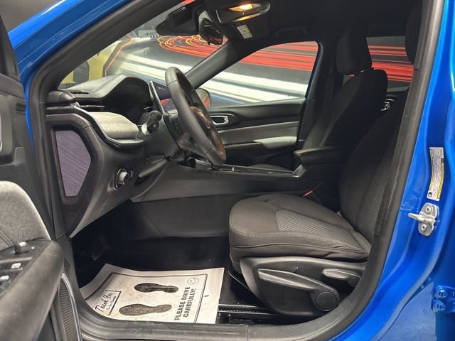 Used 2024 Jeep Compass Sport image 5
