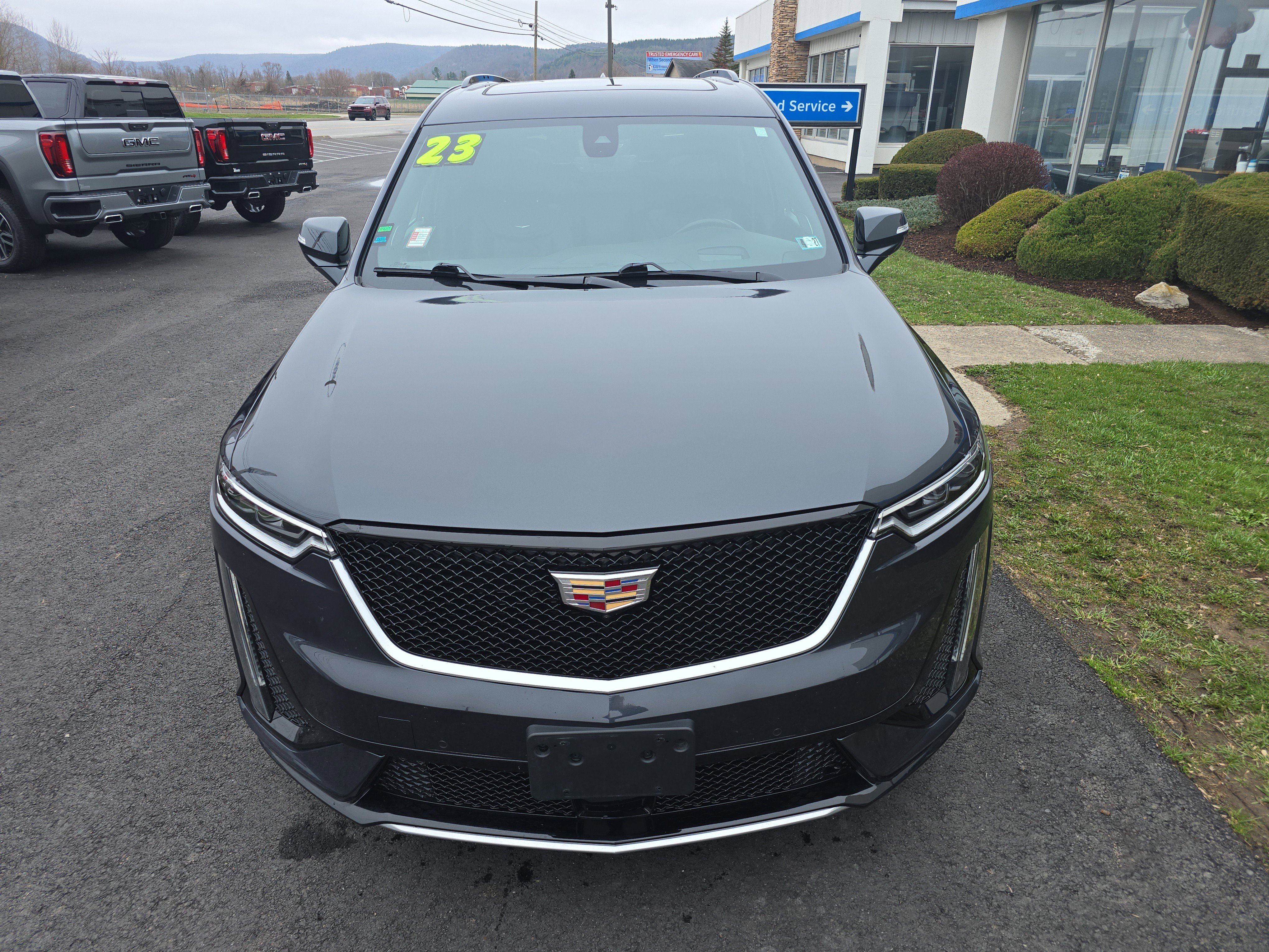 Used 2023 Cadillac XT6 Sport w/ Platinum Package image 9